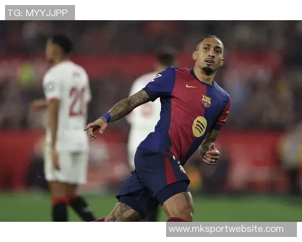 拉菲尼亚缺席巴萨训练状态成疑国家德比出战前景不明